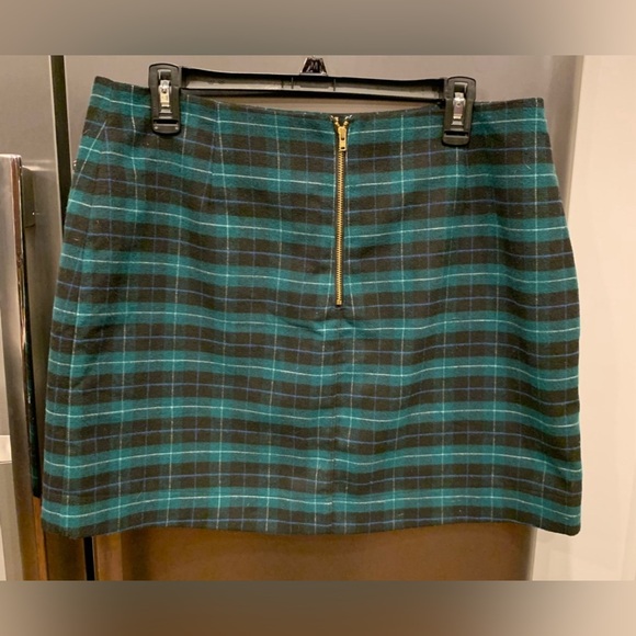 Old Navy blue and green plaid mini skirt size 12 - Picture 2 of 3
